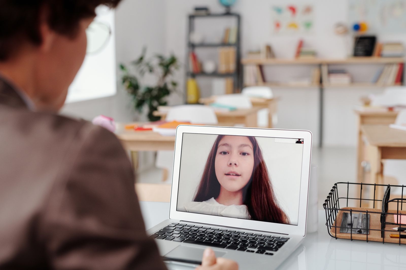 A lesson taking place over a laptop